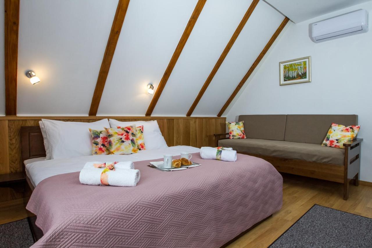B&B Lady Of The Lake Jezerce Eksteriør billede