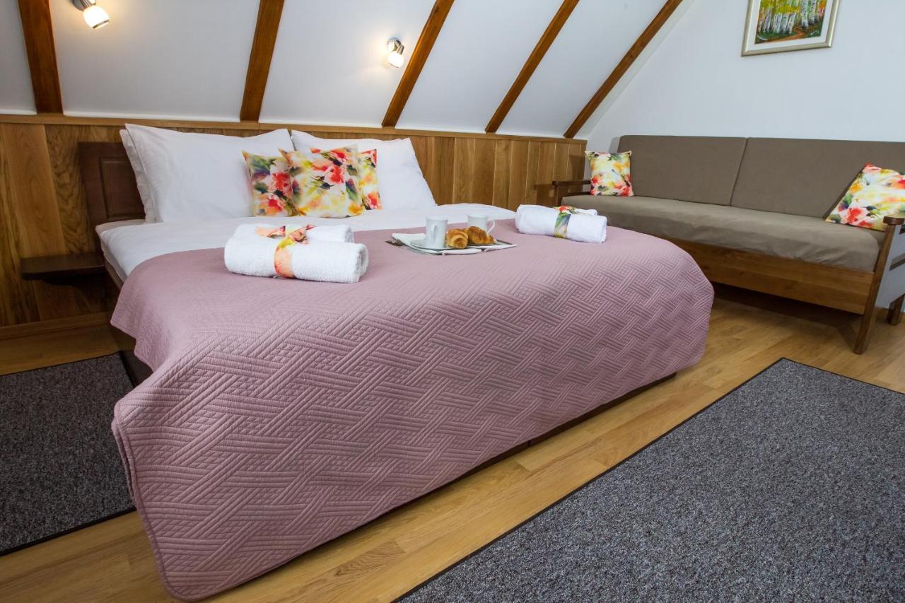 B&B Lady Of The Lake Jezerce Eksteriør billede